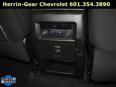 Used 2023 Chevrolet Traverse LT image 19