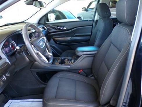 Used 2021 GMC Acadia SLE w/ Driver Convenience Package FWD image 11