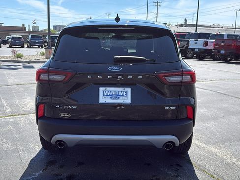 Used 2023 Ford Escape Active w/ Tech Pack #2 AWD/4WD image 7