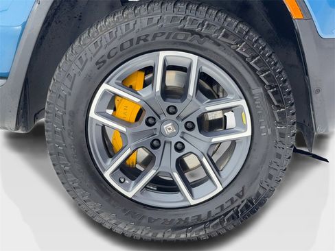 Used 2022 Rivian R1T Adventure image 57