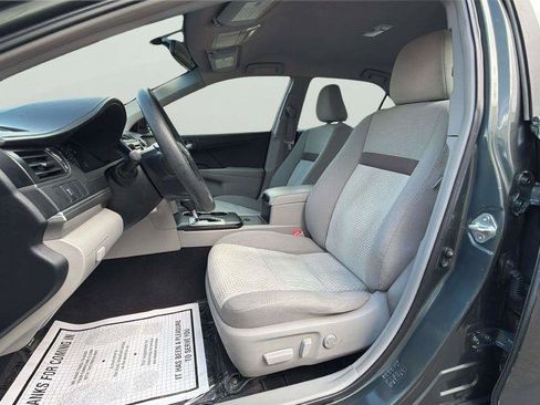 Used 2013 Toyota Camry LE FWD image 26