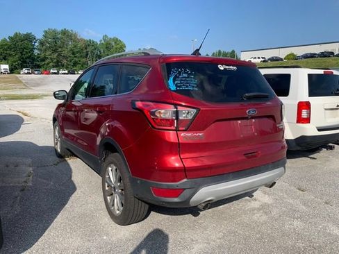 Used 2018 Ford Escape Titanium AWD/4WD image 5