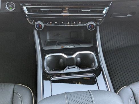 New 2026 Chevrolet Traverse High Country w/ LPO, Floor Liner Package image 19