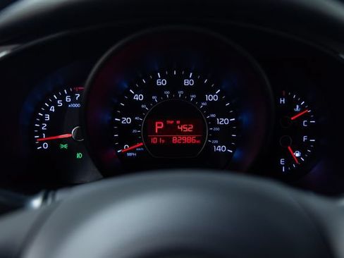 Used 2016 Kia Soul + FWD image 2