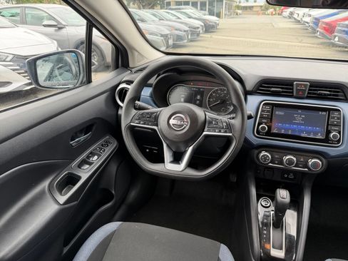 Used 2025 Nissan Versa SV FWD image 32