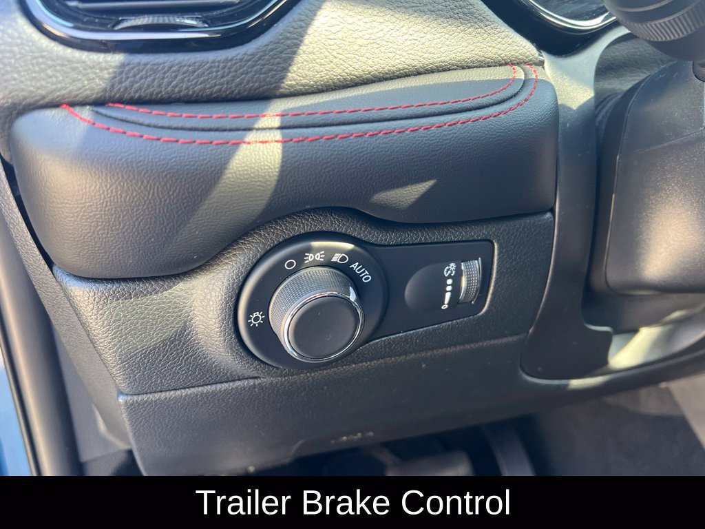 Used 2024 Dodge Durango R/T RWD image 36