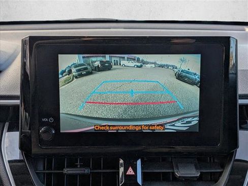 Used 2024 Toyota Corolla Cross LE image 13