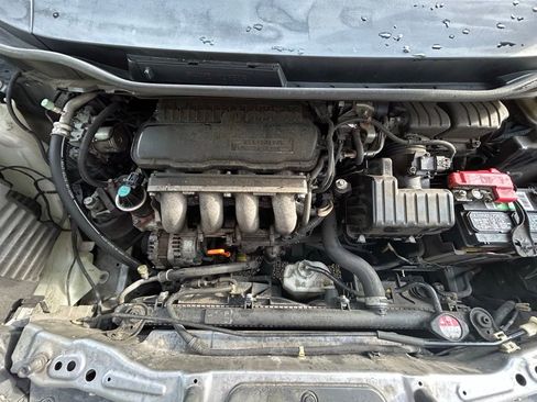 Used 2010 Honda Fit Sport image 12