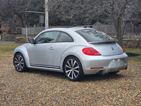 Used 2012 Volkswagen Beetle Turbo FWD image 5