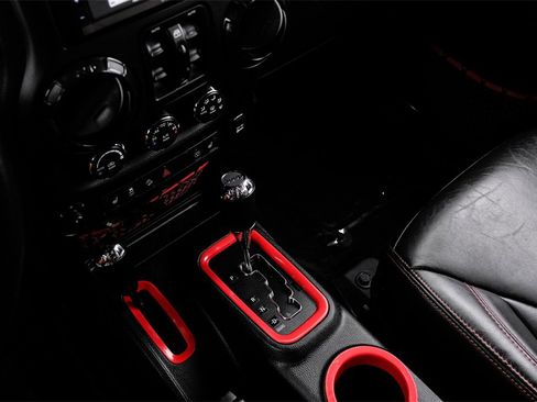 Used 2017 Jeep Wrangler Unlimited Rubicon image 20