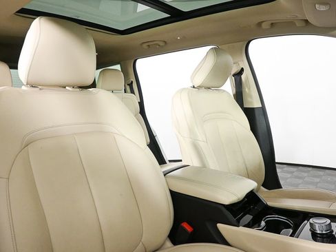 Used 2021 Jeep Grand Cherokee L Limited RWD image 21
