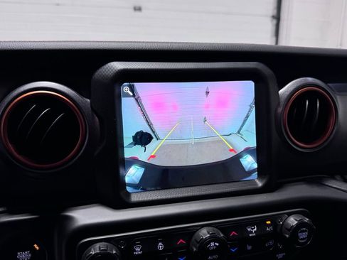 Used 2022 Jeep Gladiator Mojave w/ LED Lighting Group AWD/4WD image 25