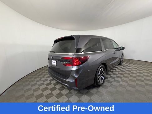 Used 2025 Honda Odyssey EX-L image 4