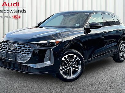 Used 2025 Audi Q5 Premium w/ Convenience Package