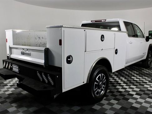 Used 2023 GMC Sierra 3500 SLE w/ SLE Convenience Package image 8