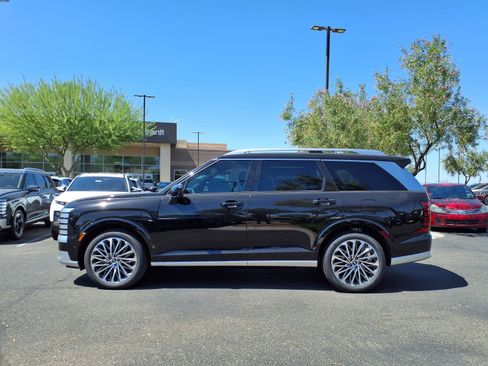New 2026 Hyundai Palisade Calligraphy FWD image 3