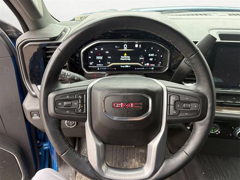 Used 2023 GMC Sierra 1500 Elevation image 12