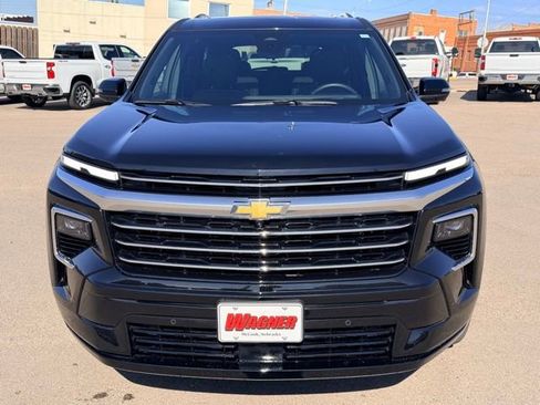 Used 2025 Chevrolet Traverse High Country AWD/4WD image 8