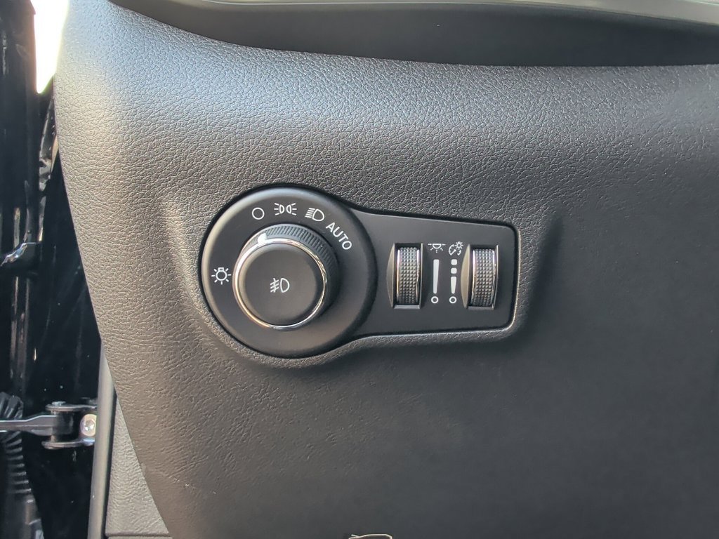 New 2026 Jeep Compass Limited AWD/4WD image 23