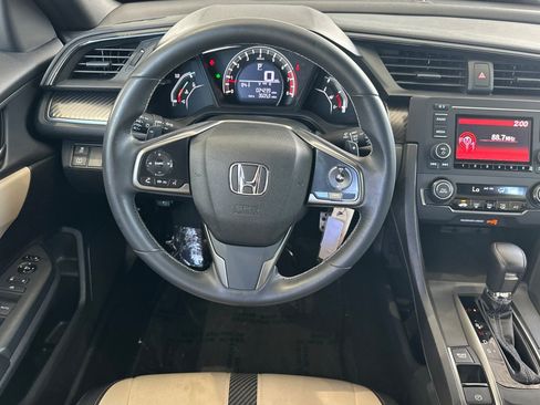 Used 2017 Honda Civic Sport image 17