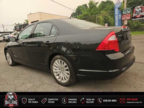 Used 2010 Ford Fusion Hybrid FWD image 2
