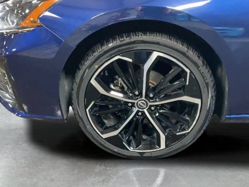 Used 2024 Nissan Altima 2.5 SR FWD image 52