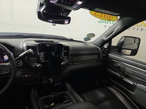 Used 2024 RAM 2500 Limited AWD/4WD image 26