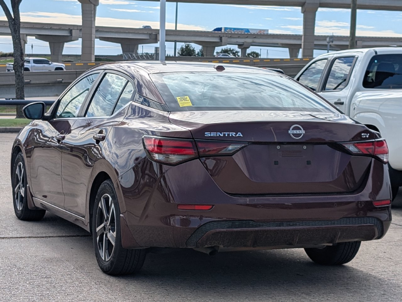 Used 2024 Nissan Sentra SV FWD image 4