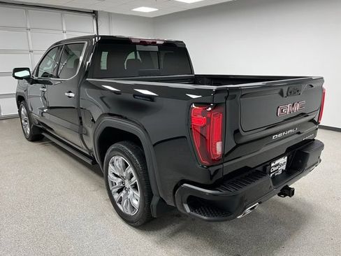 Used 2024 GMC Sierra 1500 Denali w/ Denali Reserve Package AWD/4WD image 8