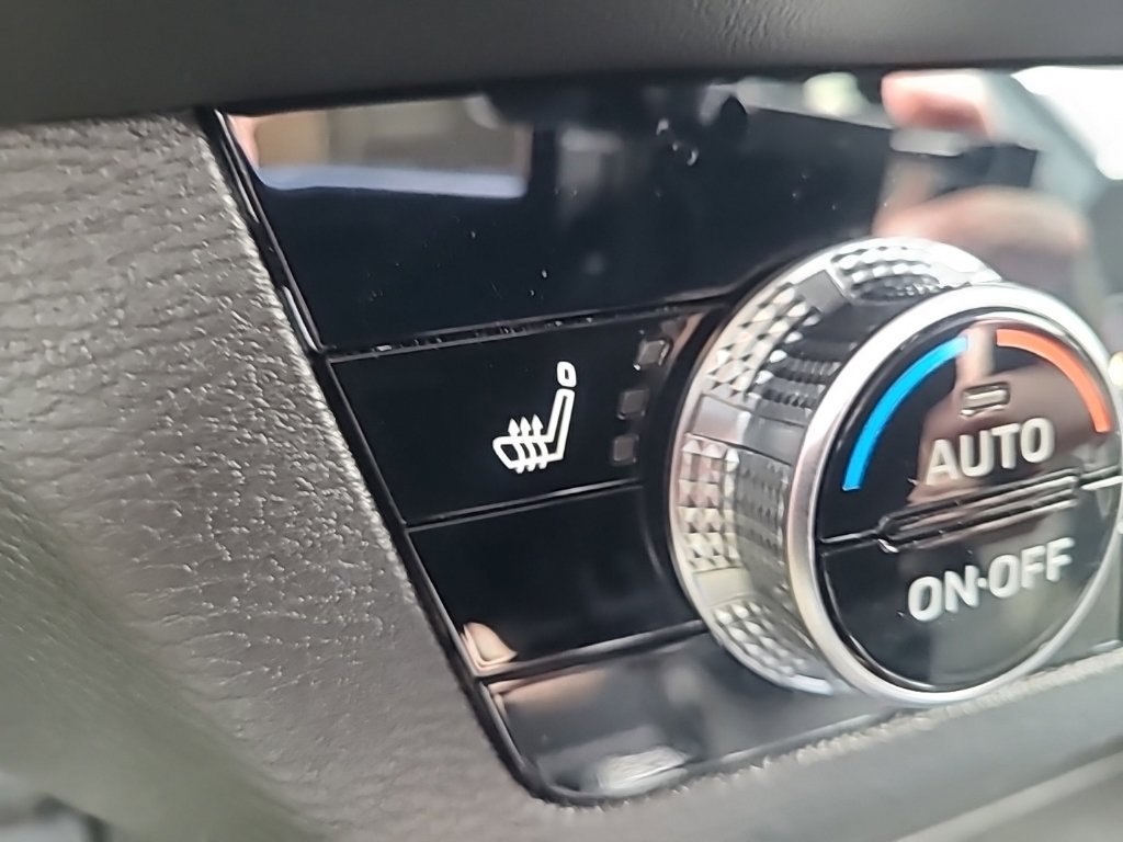 Used 2024 Mitsubishi Outlander SE AWD/4WD image 25
