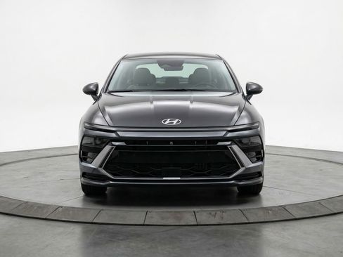Used 2025 Hyundai Sonata SEL image 2