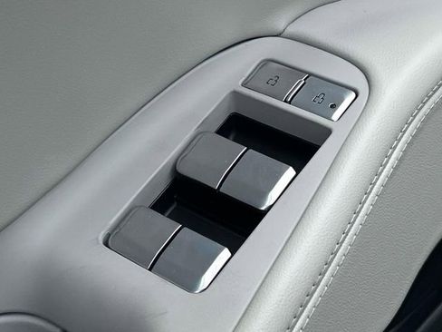 New 2026 Lincoln Navigator Reserve AWD/4WD image 23