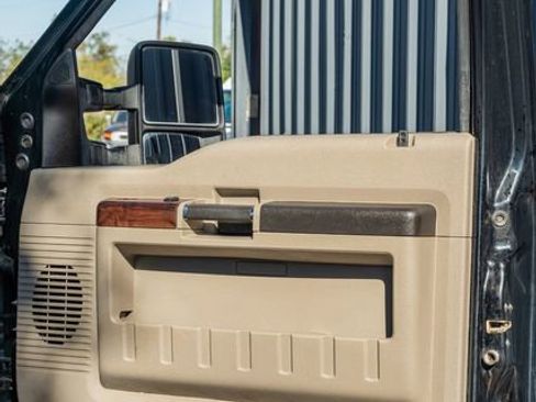 Used 2008 Ford F250 Lariat image 42