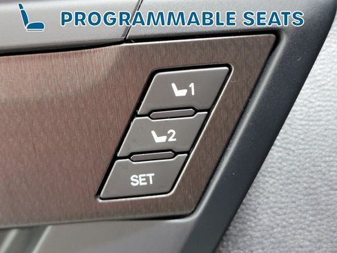 Used 2025 Toyota Tundra TRD Pro AWD/4WD image 33