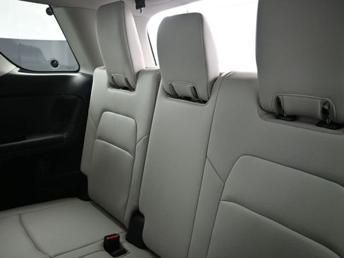 New 2026 Nissan Pathfinder SL AWD/4WD image 16