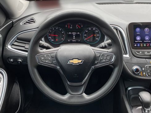 Used 2021 Chevrolet Malibu LT image 19