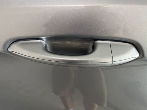 Used 2024 Ford Edge SEL image 40