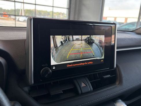 Used 2025 Toyota RAV4 LE image 17