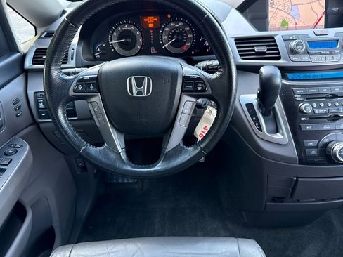 Used 2012 Honda Odyssey Touring image 16