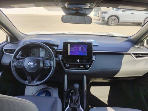 Used 2025 Toyota Corolla Cross AWD Hybrid image 24