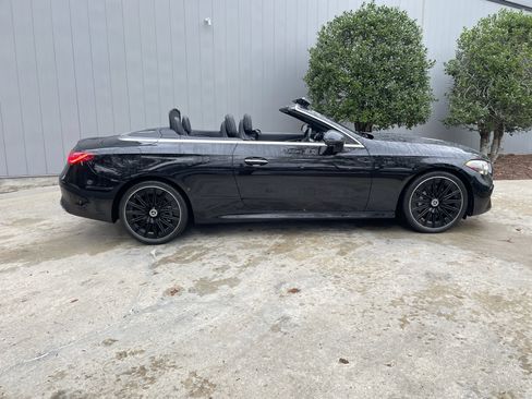 Certified 2024 Mercedes-Benz CLE 300 4MATIC Cabriolet image 9