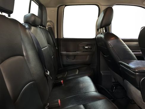 Used 2016 RAM 1500 Classic SLT AWD/4WD image 13