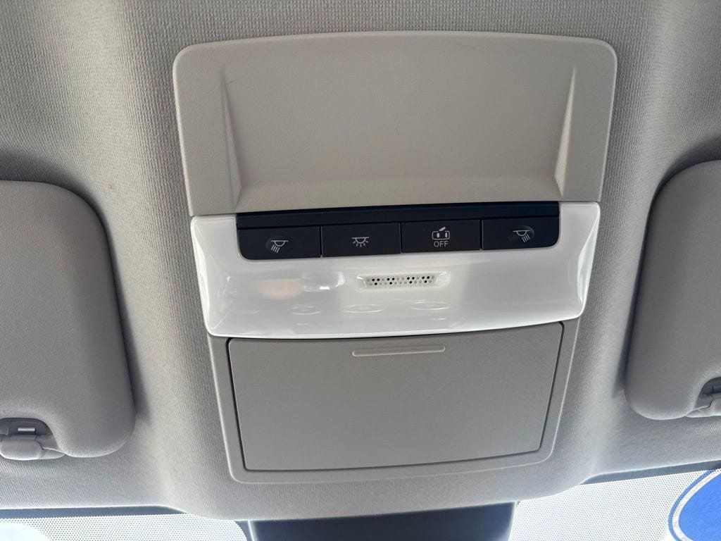 Used 2020 Nissan Sentra SR w/ Electronics Package FWD image 11