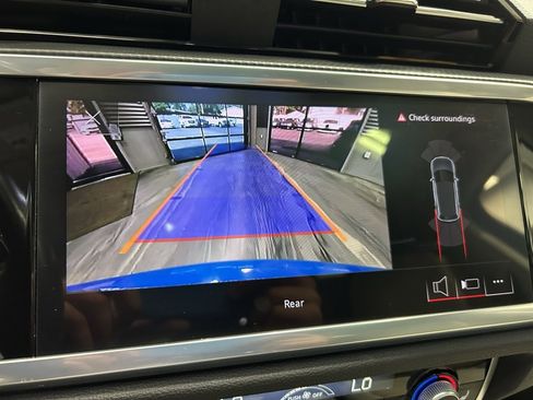 Used 2023 Audi Q3 2.0T Premium image 19