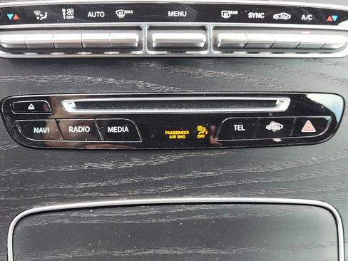 Used 2018 Mercedes-Benz GLC 300 image 19