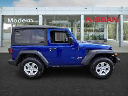 Used 2019 Jeep Wrangler Sport image 4