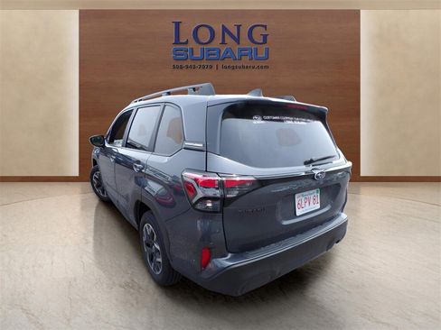 Certified 2025 Subaru Forester Premium image 10