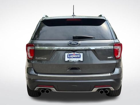 Used 2018 Ford Explorer Platinum AWD/4WD image 4