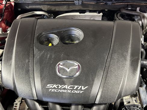 Used 2016 MAZDA MAZDA3 i Grand Touring image 29