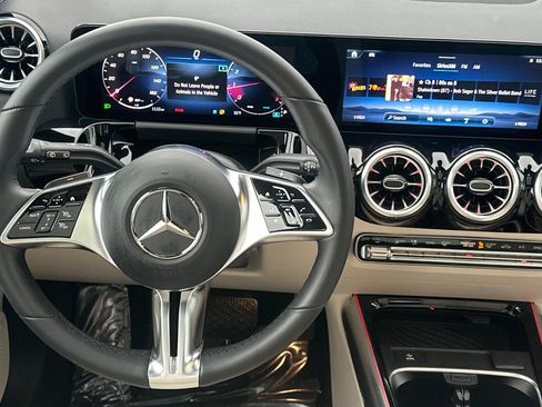 Certified 2025 Mercedes-Benz GLA 250 4MATIC image 14